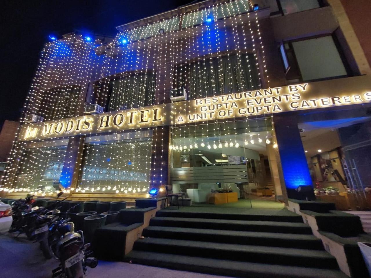 Modi Hotel & Resorts Pinjaur Luaran gambar