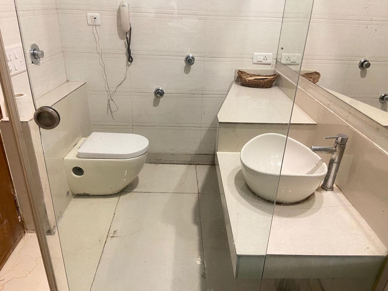 Modi Hotel & Resorts Pinjaur Luaran gambar