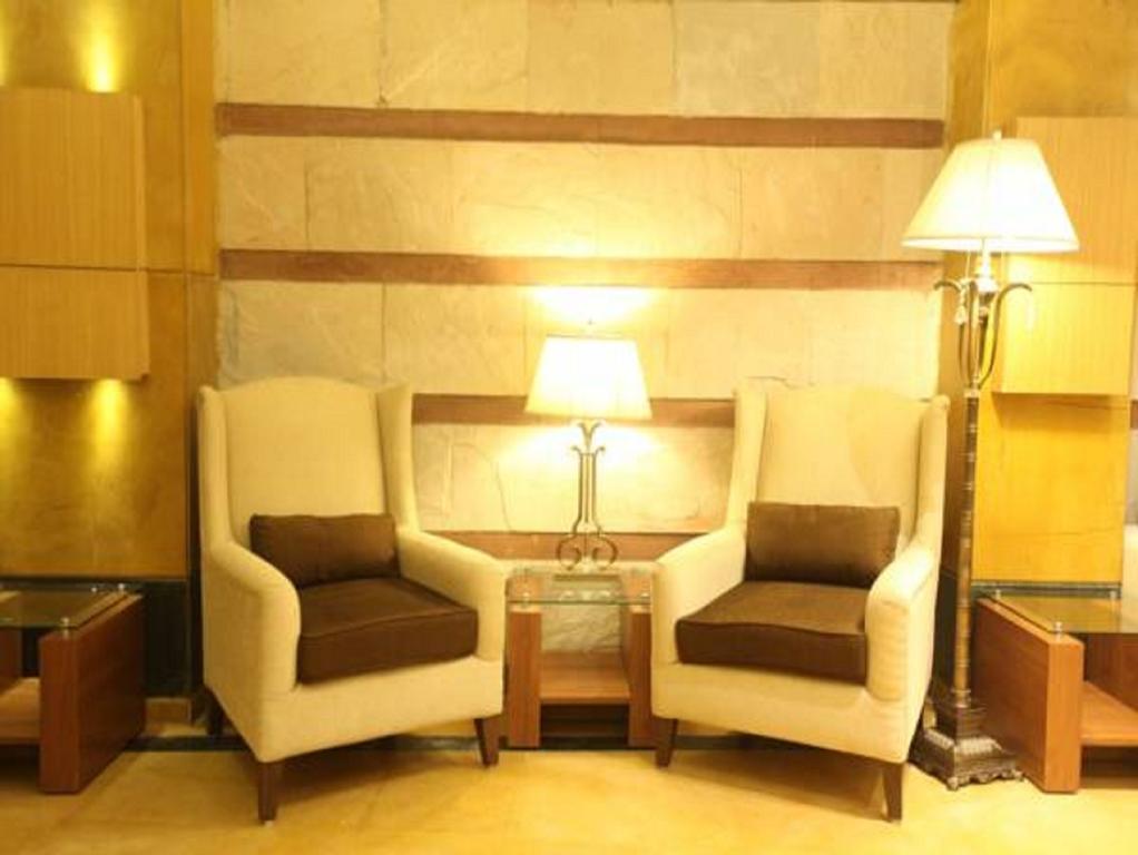 Modi Hotel & Resorts Pinjaur Luaran gambar