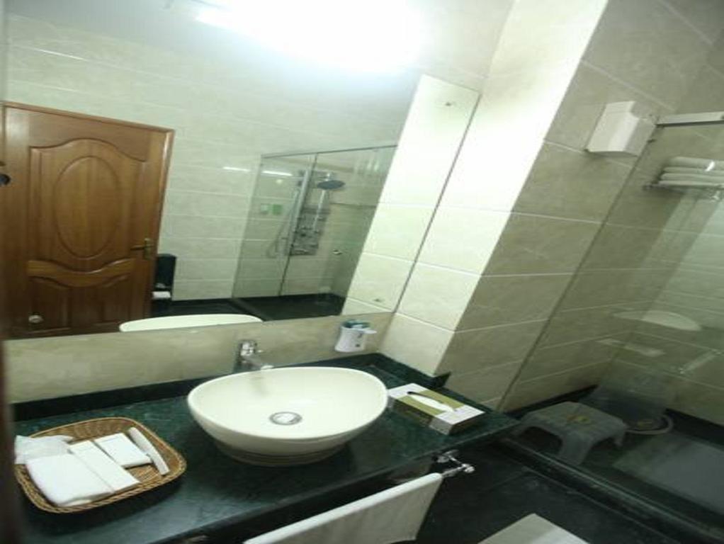 Modi Hotel & Resorts Pinjaur Bilik gambar