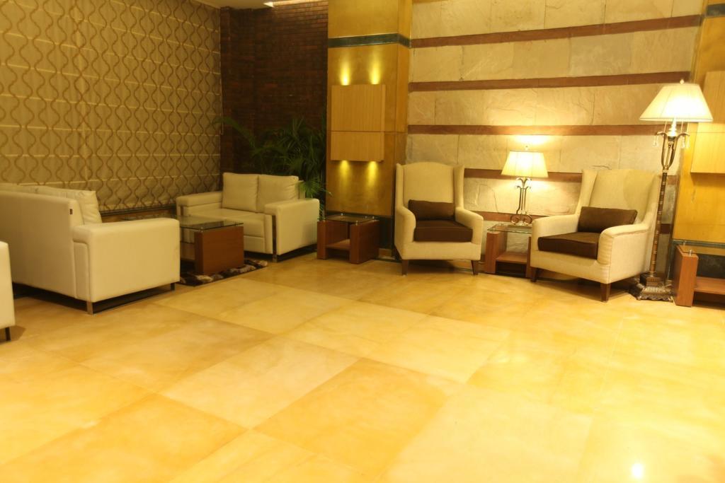 Modi Hotel & Resorts Pinjaur Luaran gambar