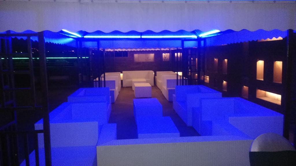 Modi Hotel & Resorts Pinjaur Luaran gambar