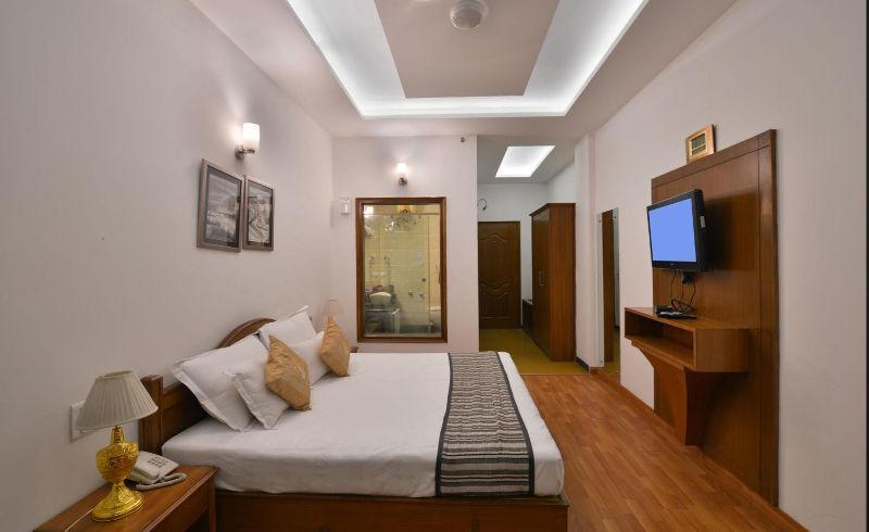 Modi Hotel & Resorts Pinjaur Luaran gambar